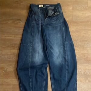 Pilcro barrel jeans